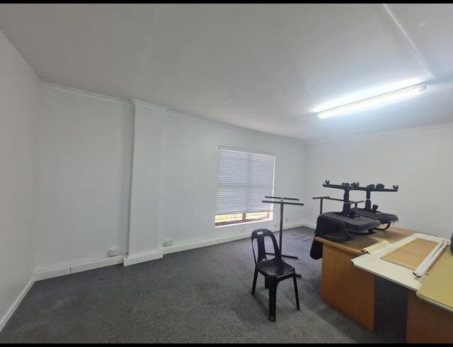 BUSINESS PROPERTY TO RENT IN AUDAS ESTATE